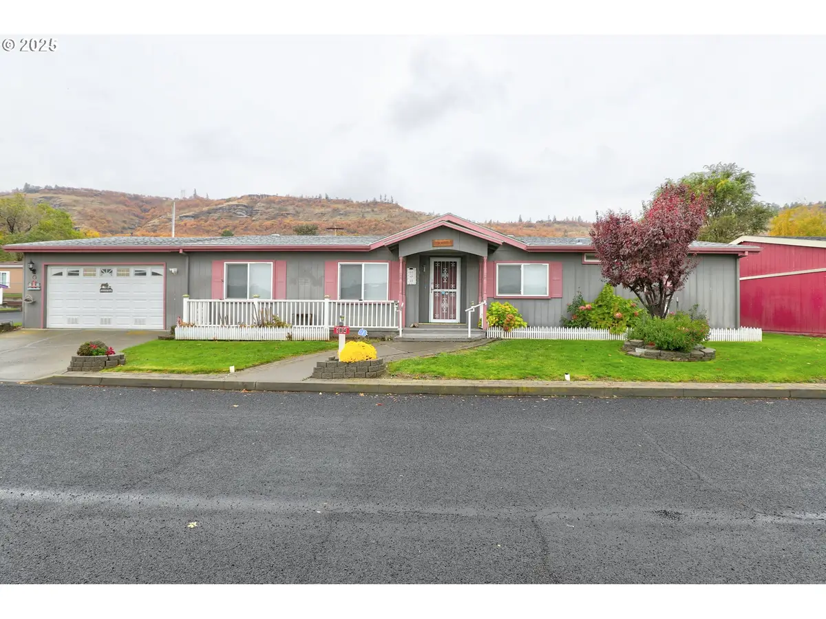 950 Pomona St #184, The Dalles, OR 97058 - Image #1