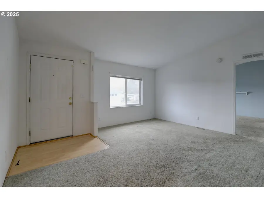 950 Pomona St #184, The Dalles, OR 97058 - Image #3