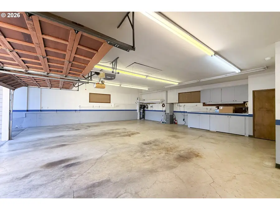 14213 SE Vista Ln, Milwaukie, OR 97267 - #3