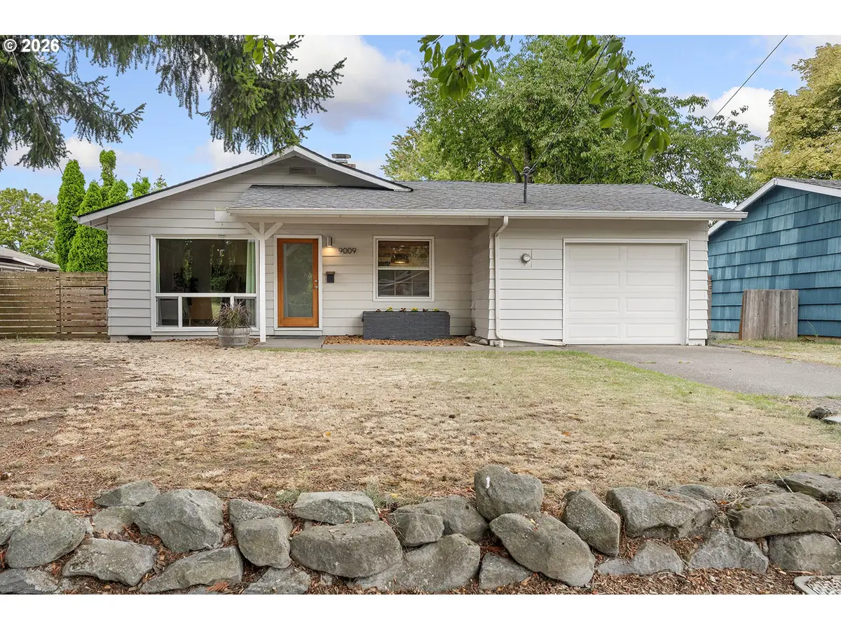 9009 N New York Ave, Portland, OR 97203 - #1
