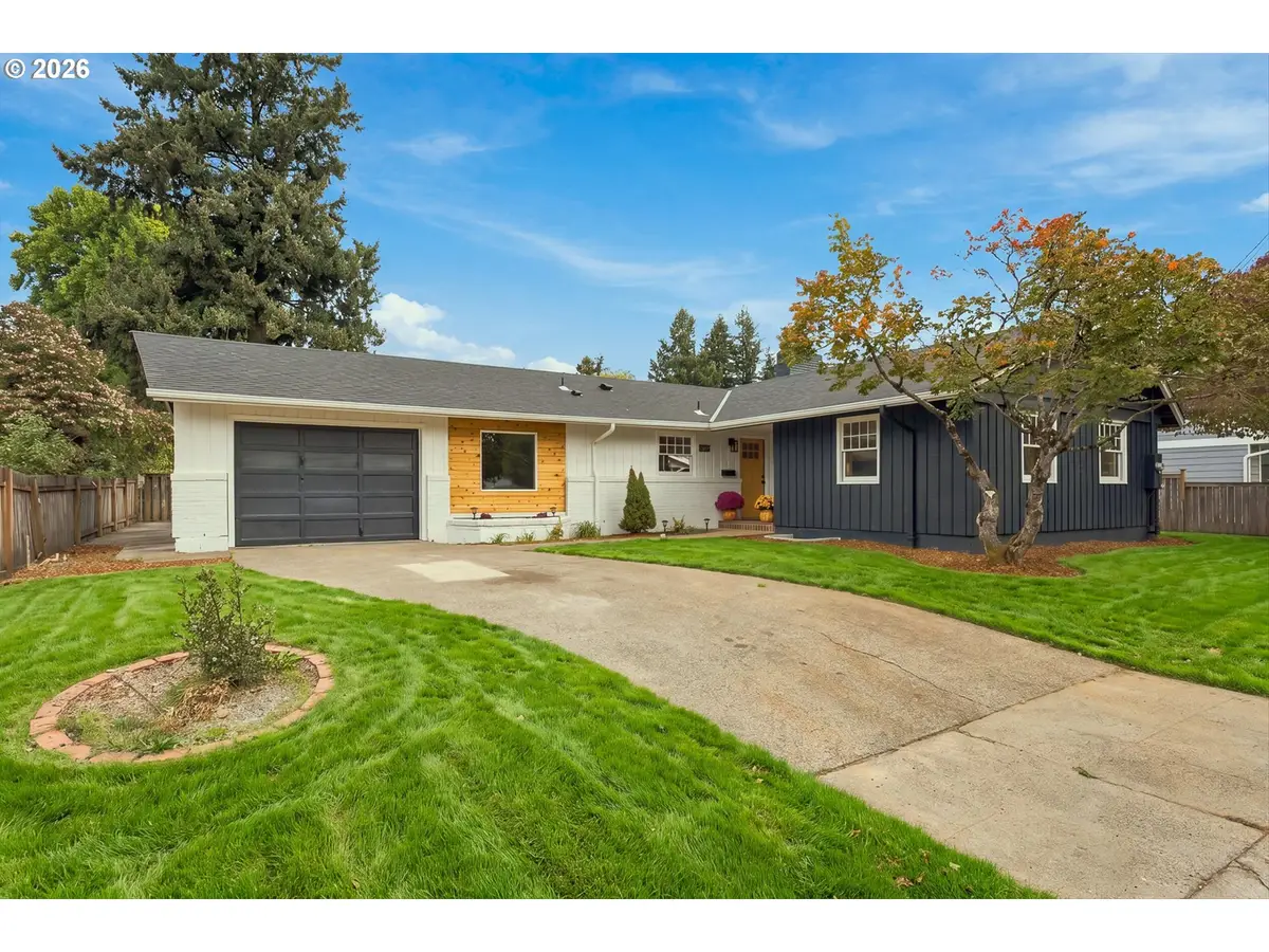 6031 SE Brooklyn St, Portland, OR 97206 - #1