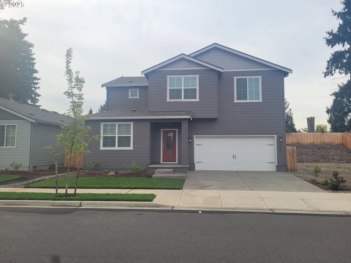 5905 NE 68th St, Vancouver, WA 98661 - Image #1