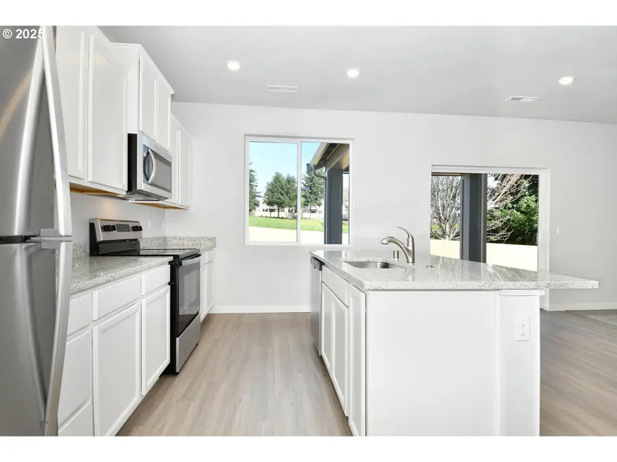 5905 NE 68th St, Vancouver, WA 98661 - Image #2