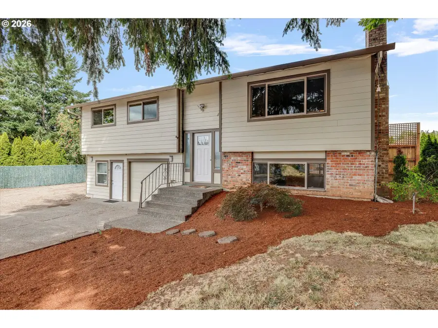 18027 SE Emi St, Damascus, OR 97089 - #3