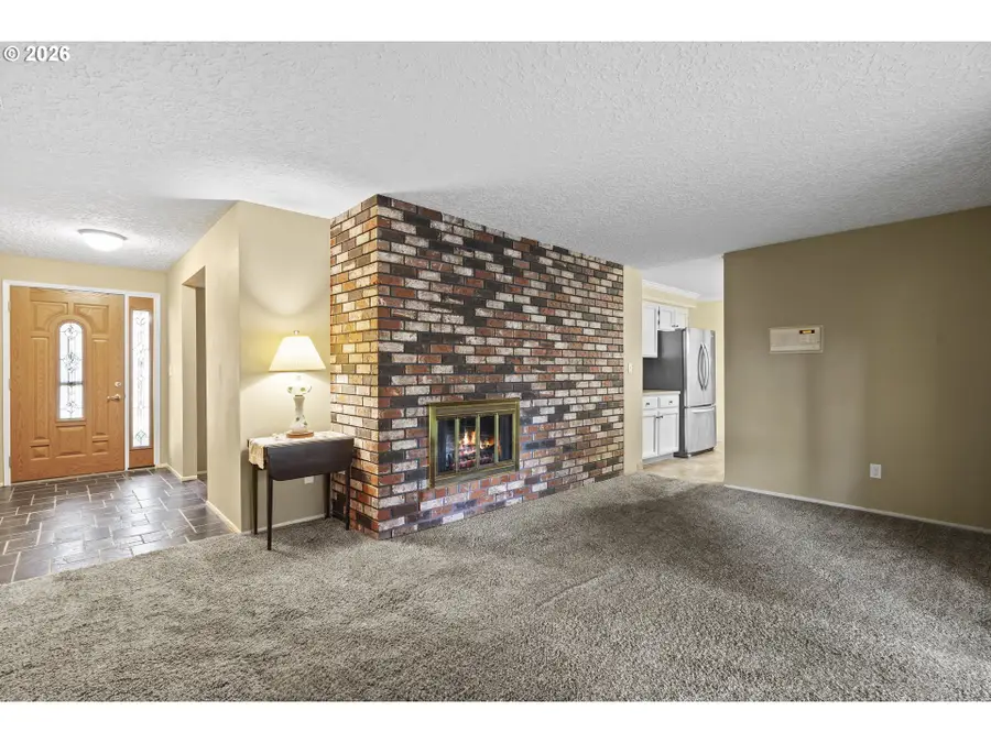 610 NE 8th Ave, Battle Ground, WA 98604 - #3