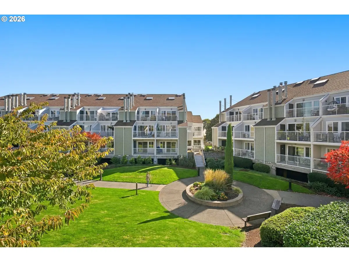 257 N Hayden Bay Dr, Portland, OR 97217 - #1
