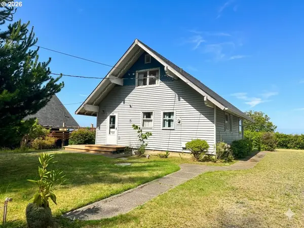153 S Wells Dr, LincolnCity, OR 97367