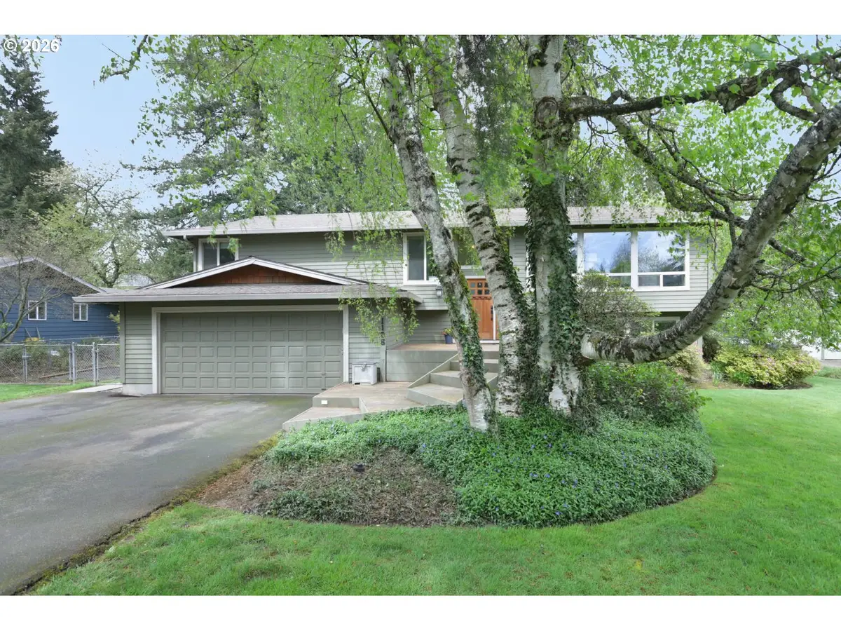 1105 Marylhurst Dr, Northwest Clackamas, OR 97068 - #1