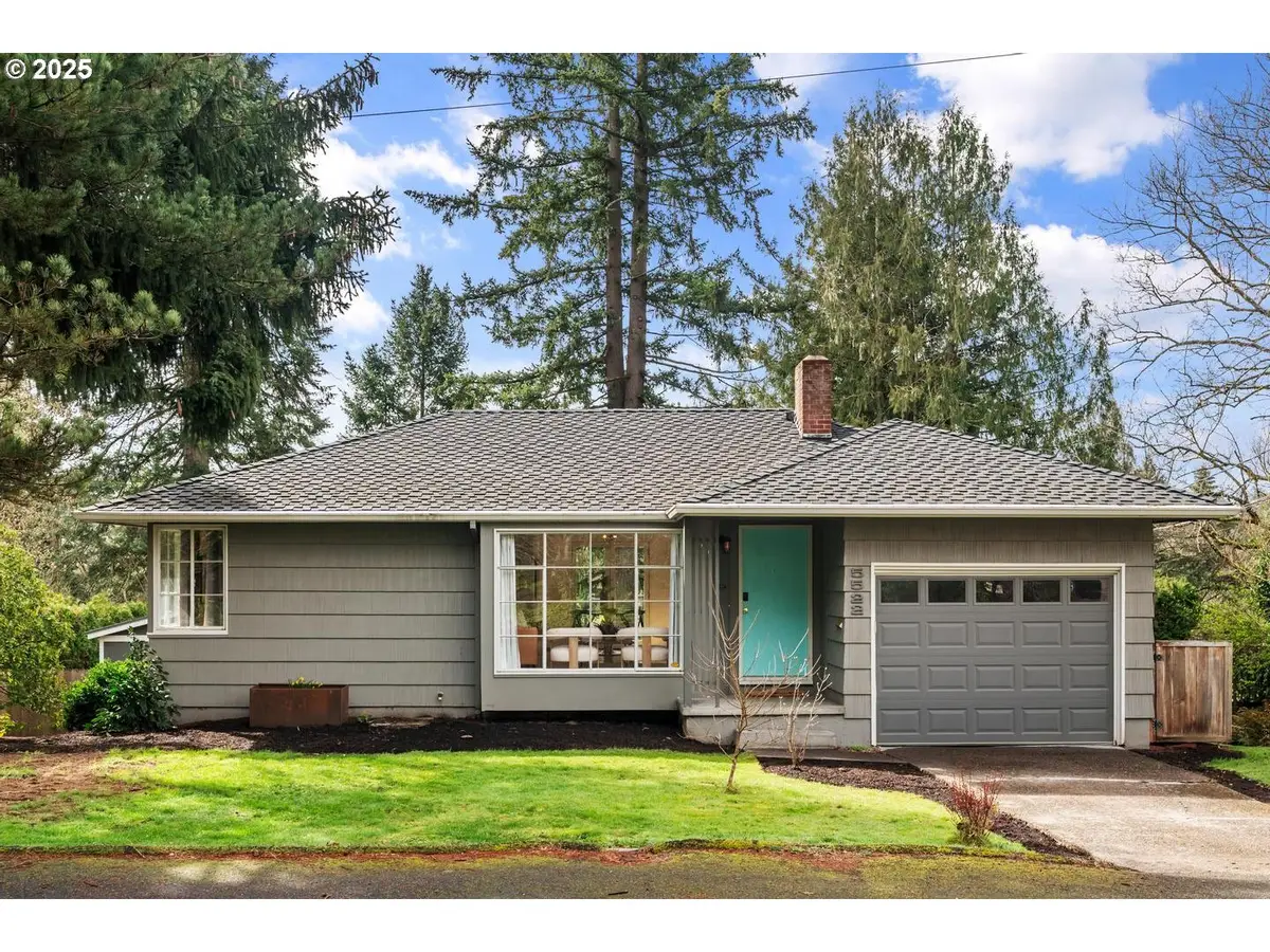 5522 SW Nebraska St, Portland, OR 97221 - #1