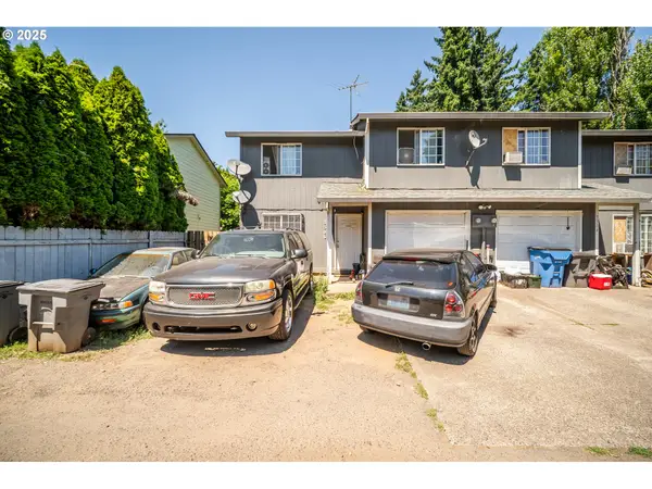 3306 E 17th St, Vancouver, WA 98661