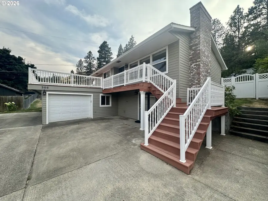 306 B Ave, La Grande, OR 97850 - #2