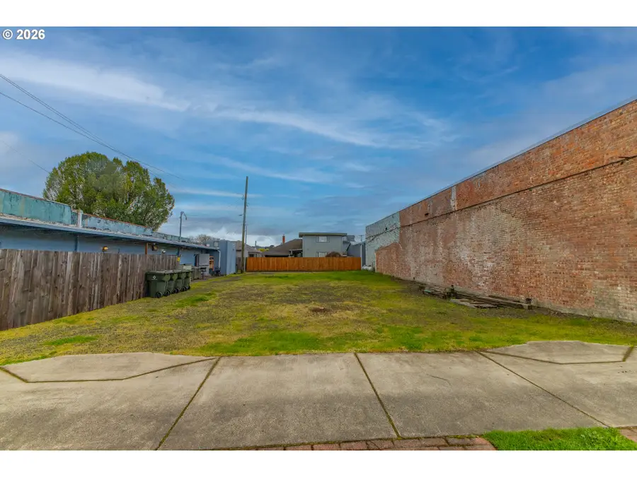 618/620 Spruce St, Myrtle Point, OR 97458 - #2