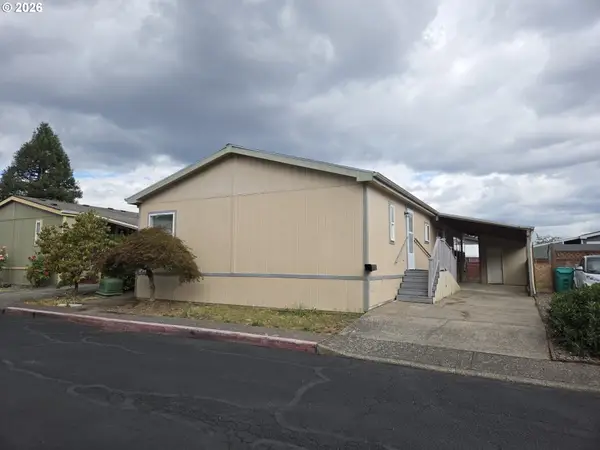 1949 SE Palmquist Rd #121, Gresham, OR 97080