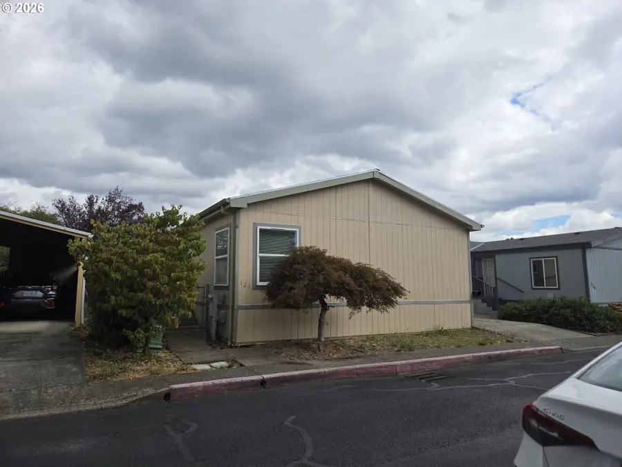 1949 SE Palmquist Rd #121, Gresham, OR 97080 - #3