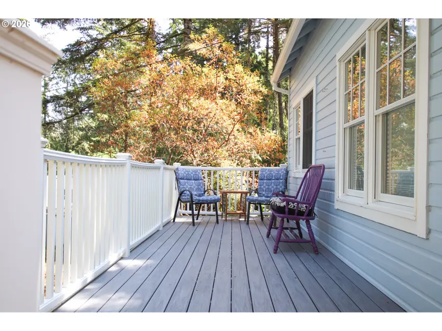 5834 Mercer Lake Rd, Florence, OR 97439 - #3