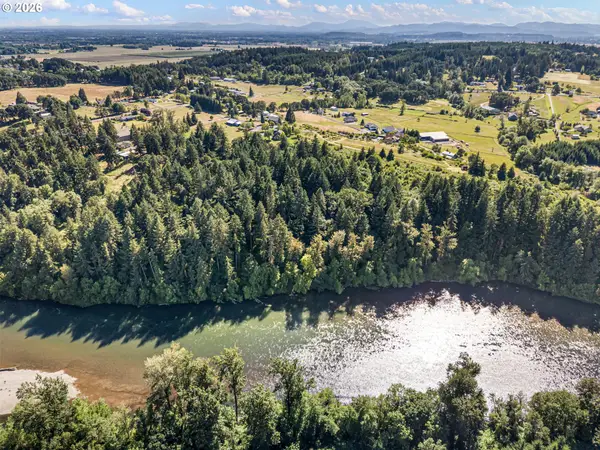 NE Santiam Way, Albany, OR 97322
