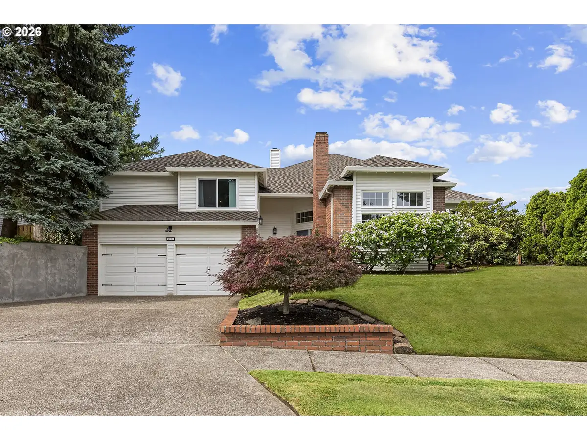 2104 Club House Dr, Northwest Clackamas, OR 97068 - #1