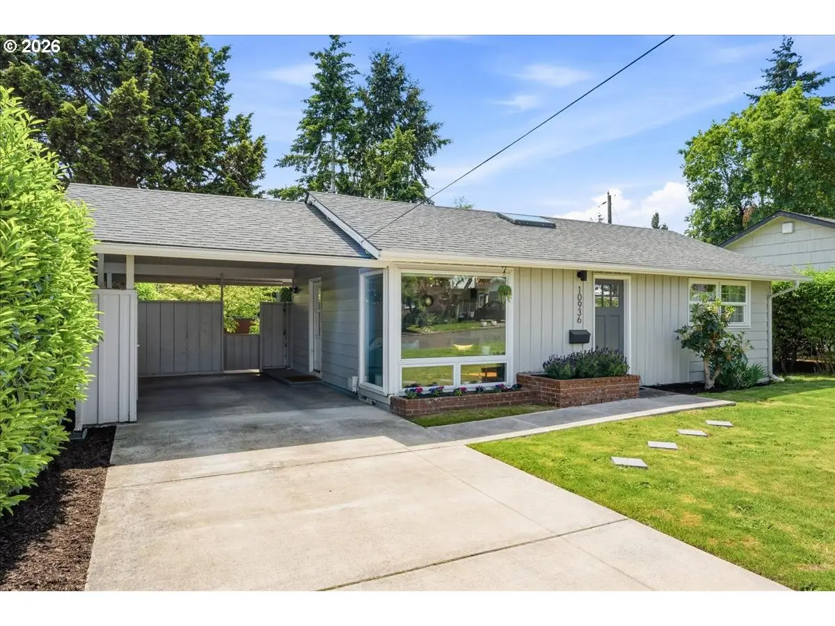 10936 NE Russell St, Portland, OR 97220 - #1