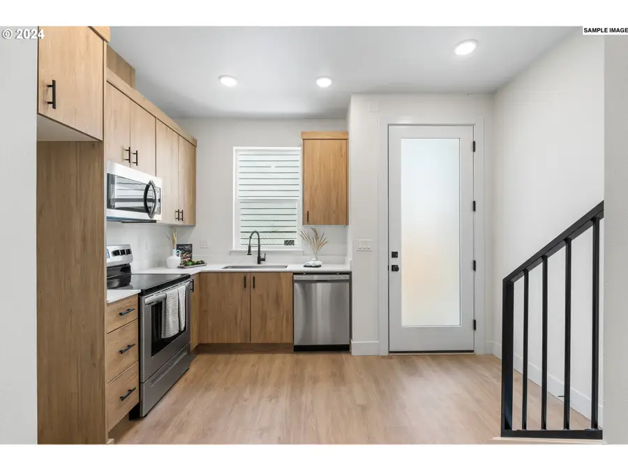 6669 N Fessenden St, Portland, OR 97203 - #2