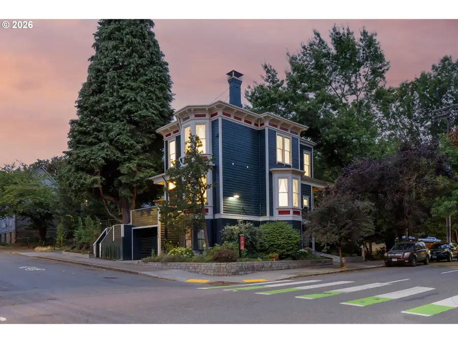 1708 SW Columbia St, Portland, OR 97201 - #3