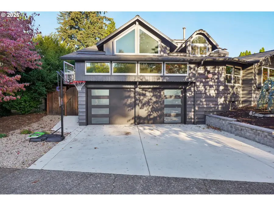 2250 SW Burbank Ave, Portland, OR 97225 - #2