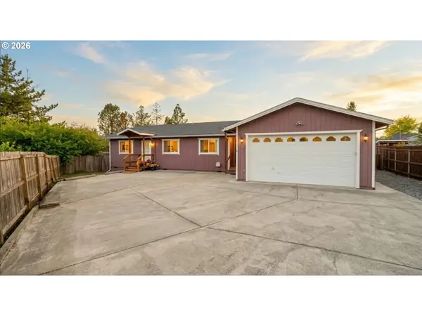 190 NE Lombardy Dr, Roseburg, OR 97470