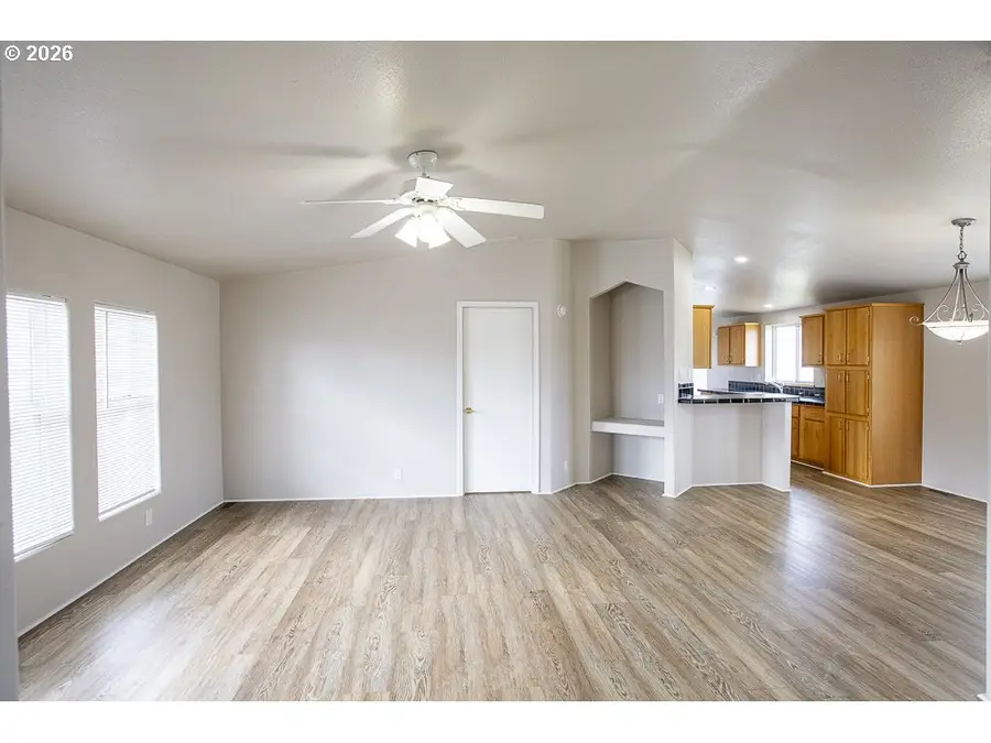 313 12th St, La Grande, OR 97850 - #3