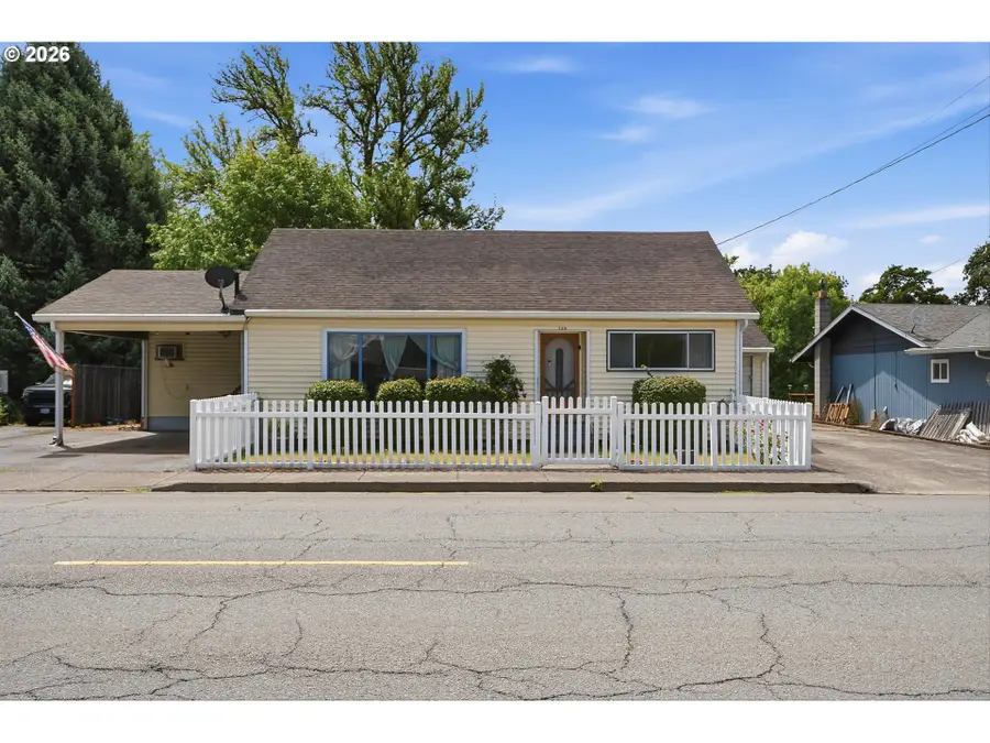 730 E Main St, Sheridan, OR 97378 - #2