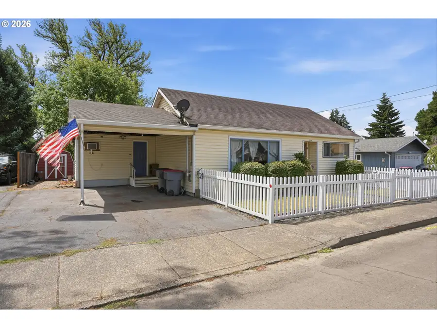 730 E Main St, Sheridan, OR 97378 - #3