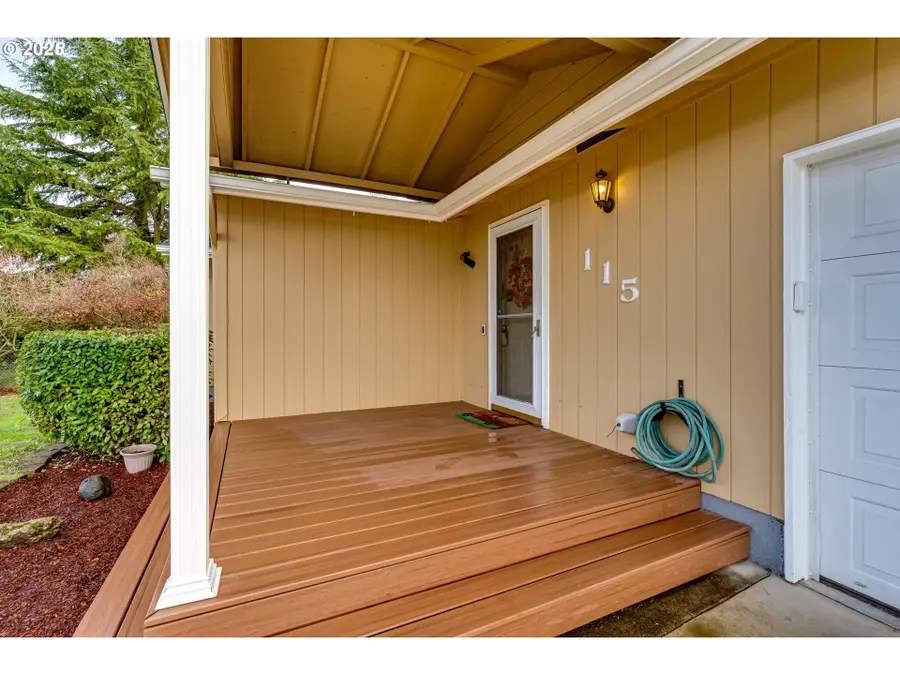 115 Saxon Pl, Junction City, OR 97448 - Image #3