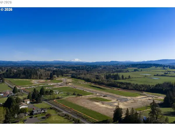 5205 NE 194th St, Vancouver, WA 98686