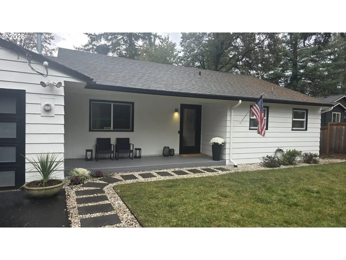 1437 Oak St, Lake Oswego, OR 97034 - #1