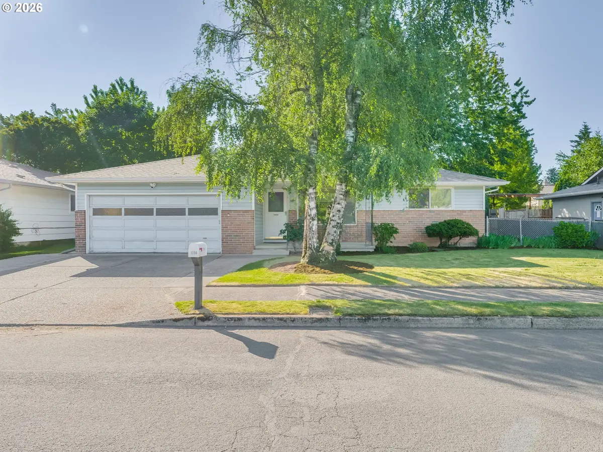 1230 SE 214th Ave, Gresham, OR 97030 - #1