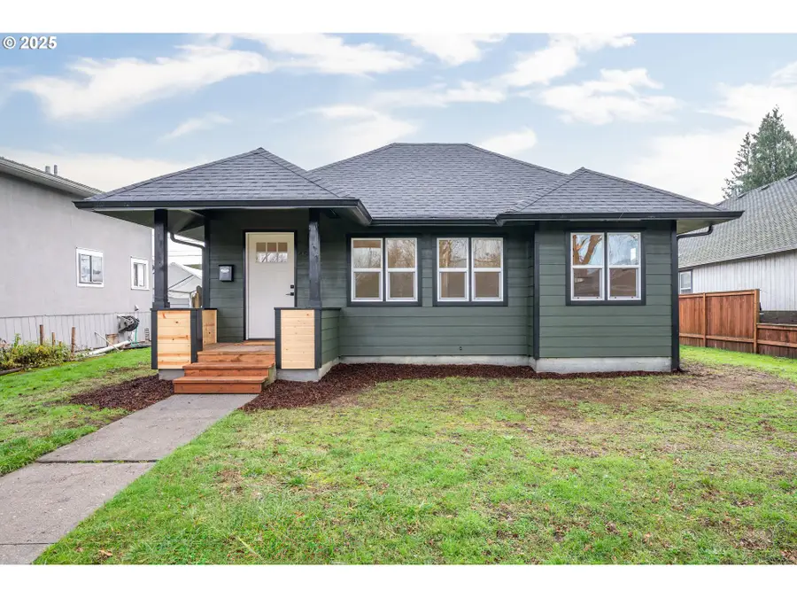 450 16th Ave, Longview, WA 98632 - Image #2