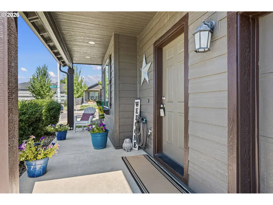 1911 S 59th St, Springfield, OR 97478 - #3