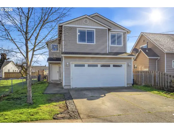 319 Berkley Ave, Molalla, OR 97038