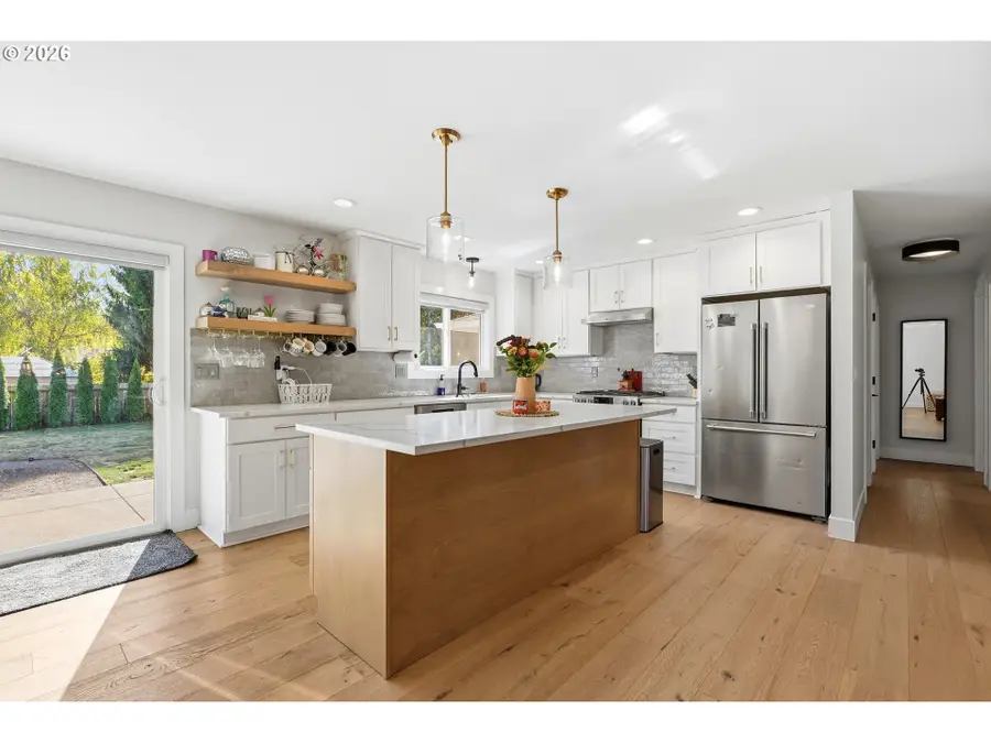 5840 SW Burma Rd, Northwest Clackamas, OR 97035 - #2