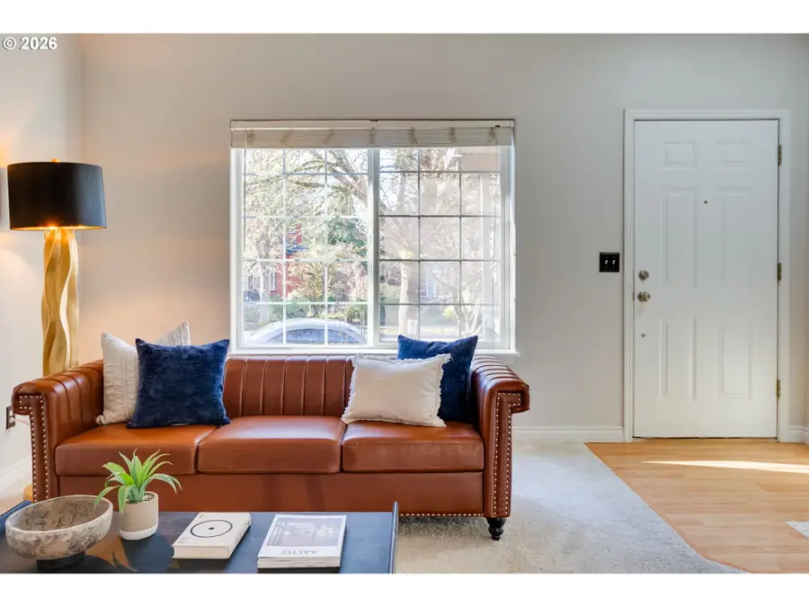 7301 NE Shaleen St, Hillsboro, OR 97124 - #2