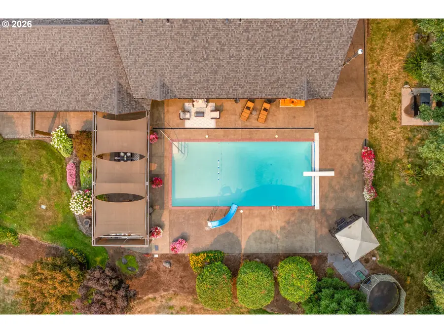 37573 SE Gordon Creek Rd, Corbett, OR 97019 - #3