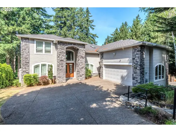 13743 SE Claremont St, HappyValley, OR 97086