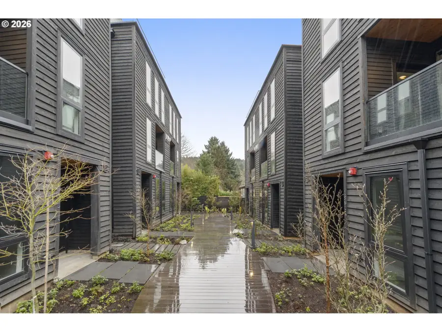 1869 NW 28th Ave, Portland, OR 97210 - #2