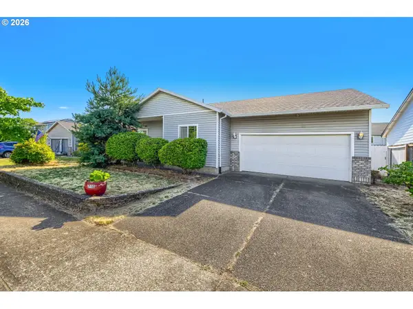 710 Mary Dr, Molalla, OR 97038