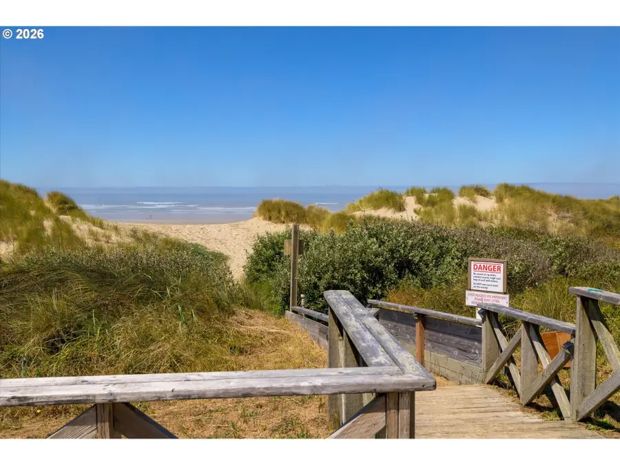 88416 1st Ave, Florence, OR 97439 - #3