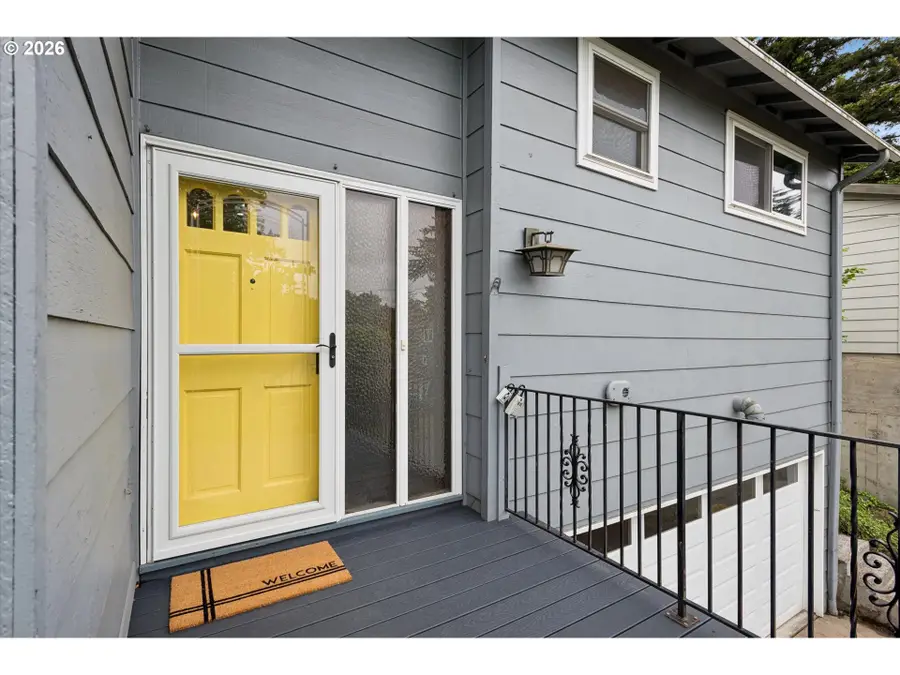 868 SW Troy St, Portland, OR 97219 - #3