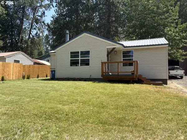 138647 Rhododendron St, Gilchrist, OR 97737