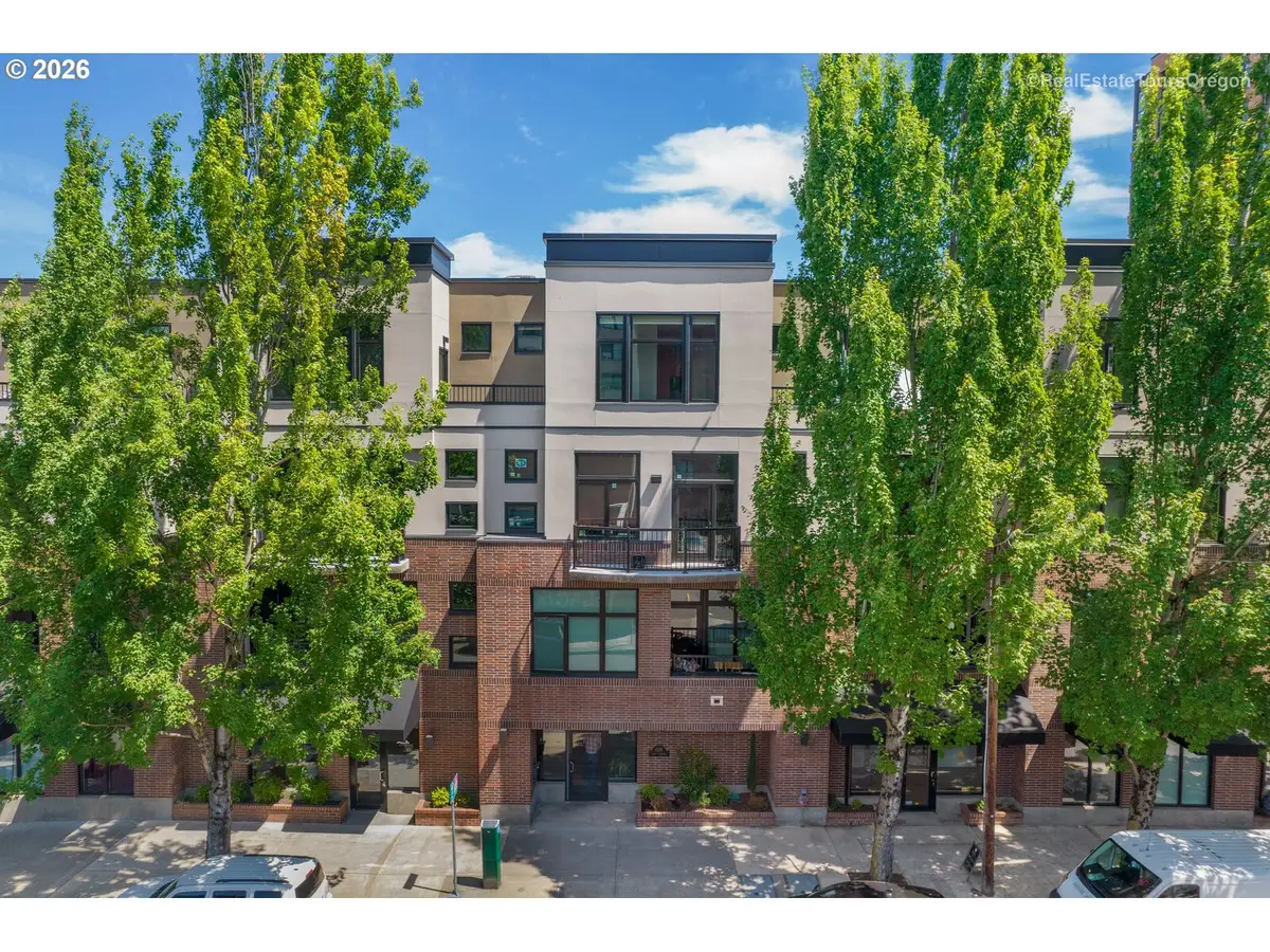 618 NW 12th Ave #303, Portland, OR 97209 - #1