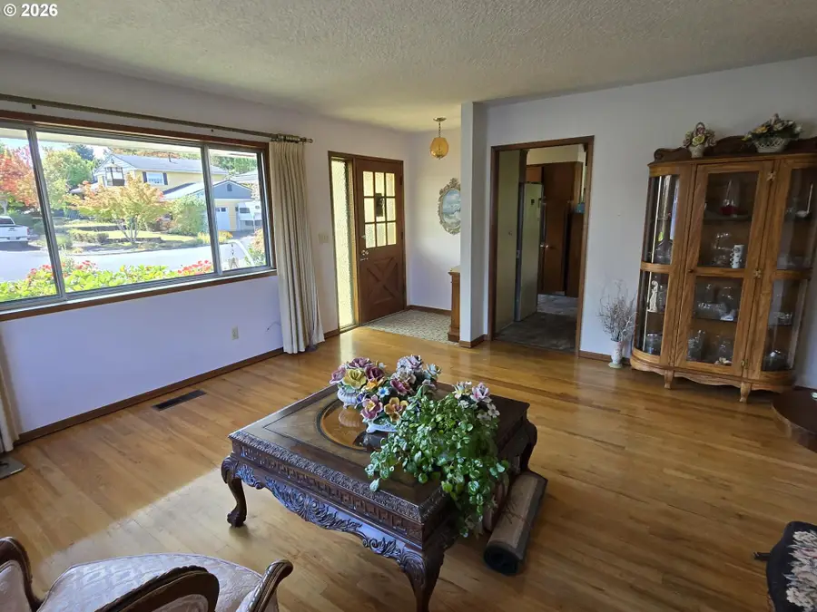 14141 NE Fremont Ct, Portland, OR 97230 - #3