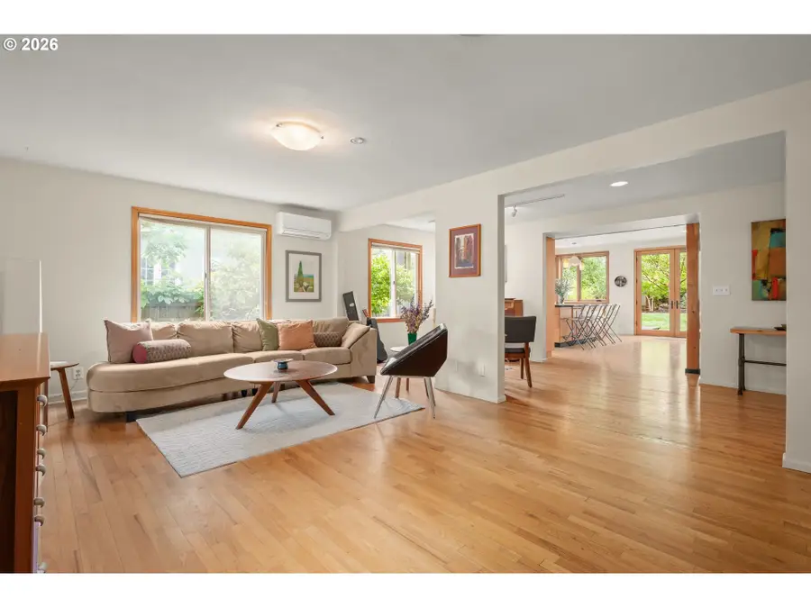 1455 E 23rd Ave, Eugene, OR 97403 - #3
