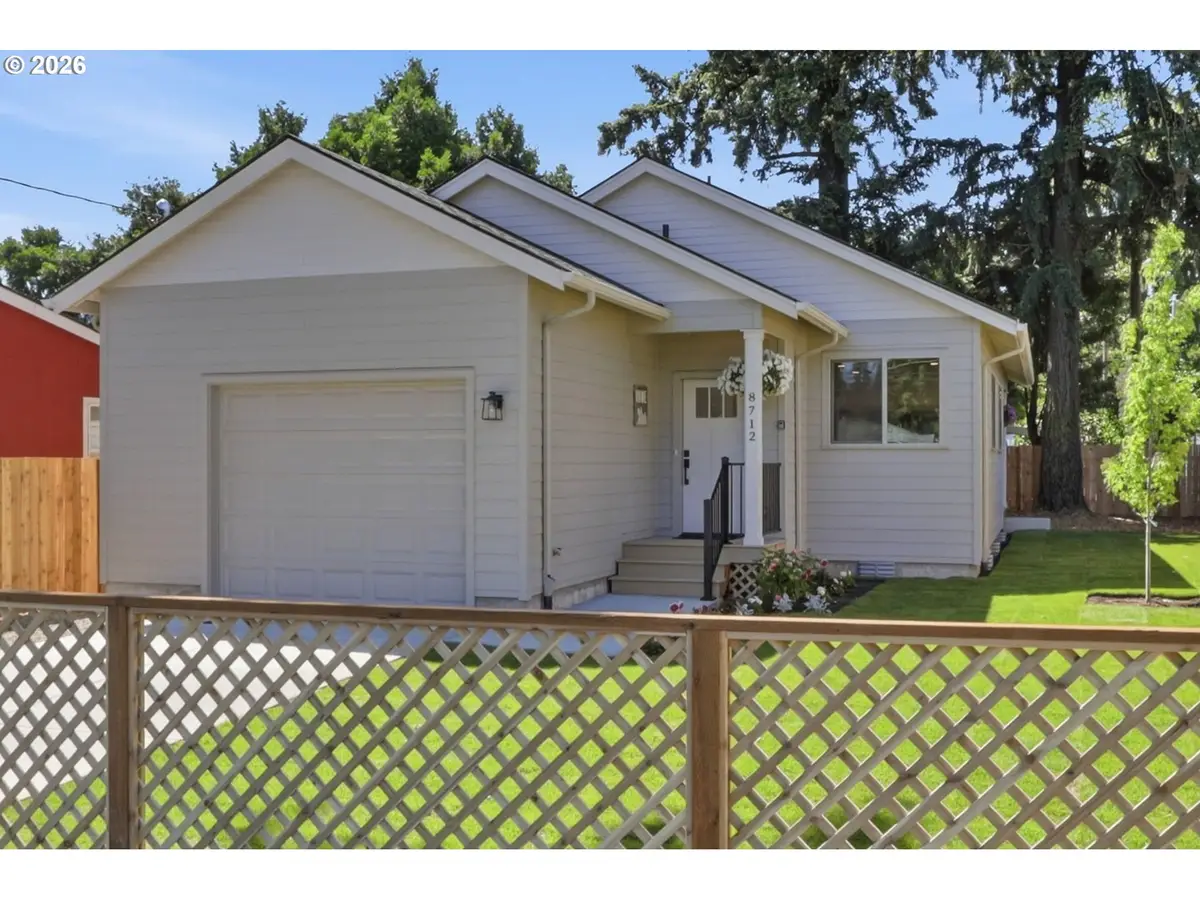 8712 SE Clatsop St, Northwest Clackamas, OR 97086 - #1