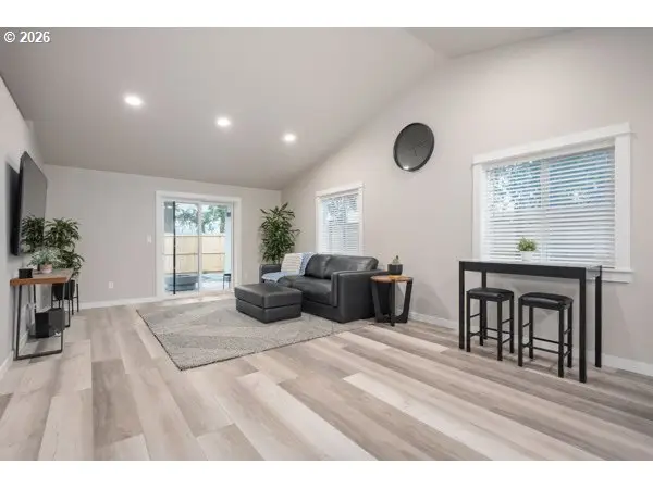 5024 Cedar View Dr, Springfield, OR 97478 - Image #3